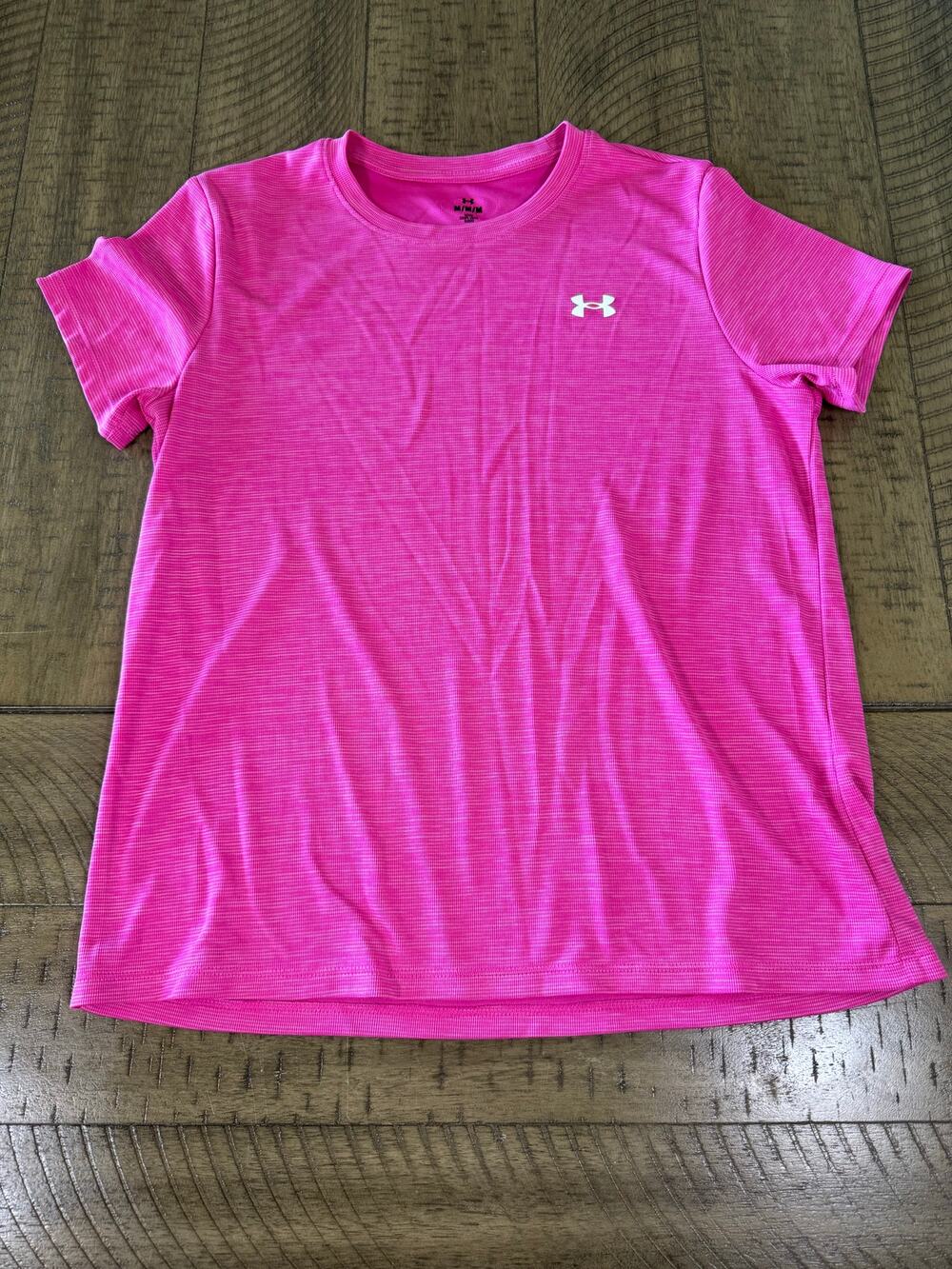 Under Armour HeatGear T Shirt Women’s M Pink Athletic Workout
